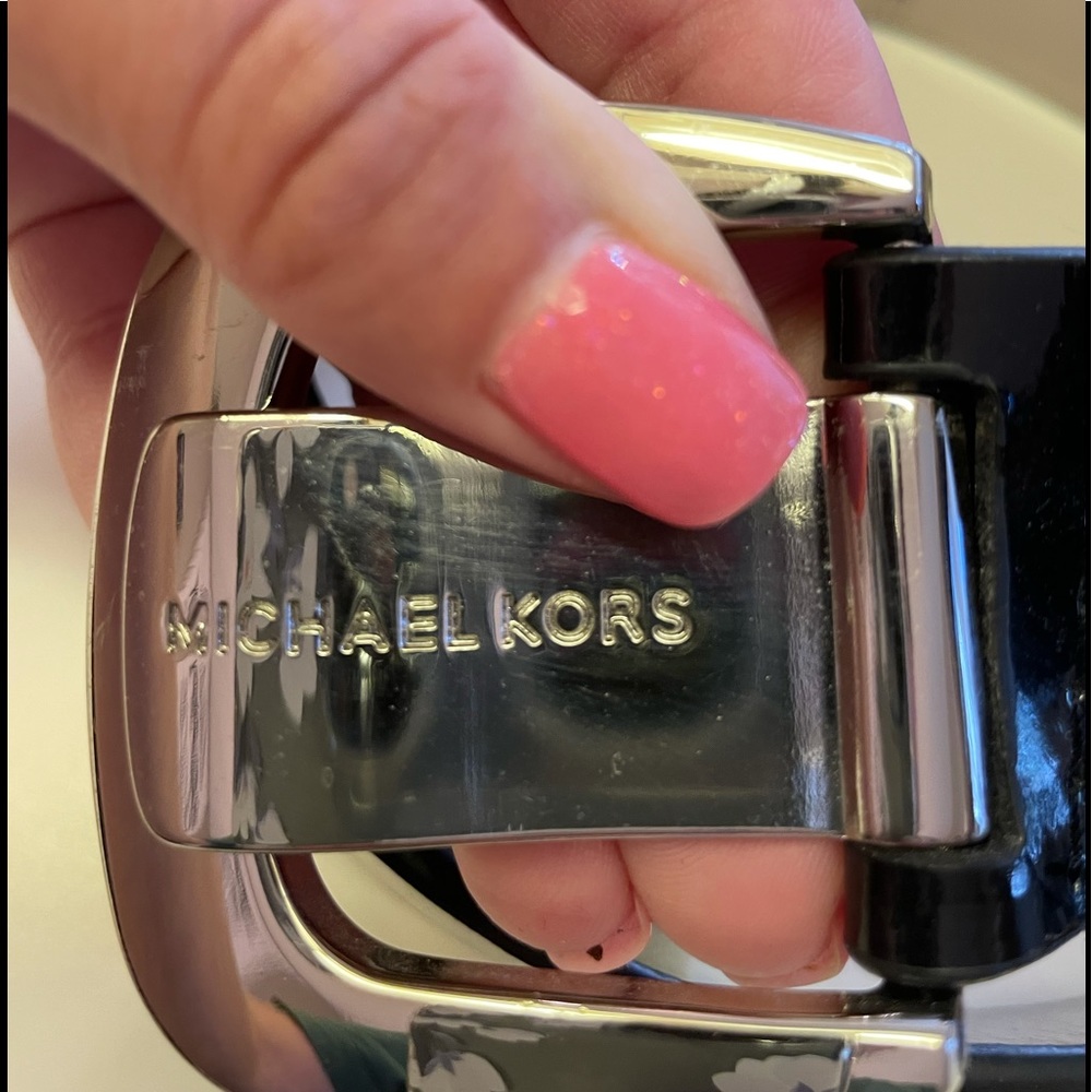 Black patent leather Michael Kors Belt